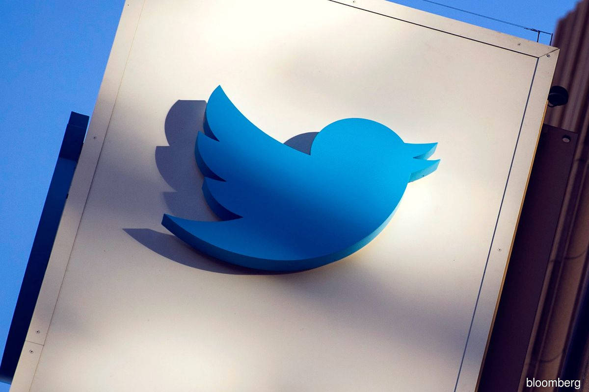 Twitter CEO Dorsey hands reins to technology chief Agrawal